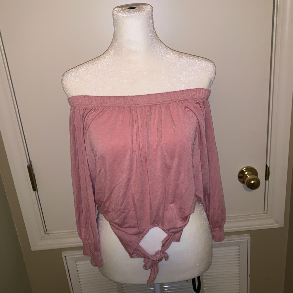 Fashion nova off shoulder long sleeve crop top